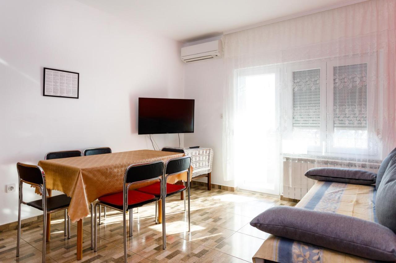 Stupar Apartman Krk Town